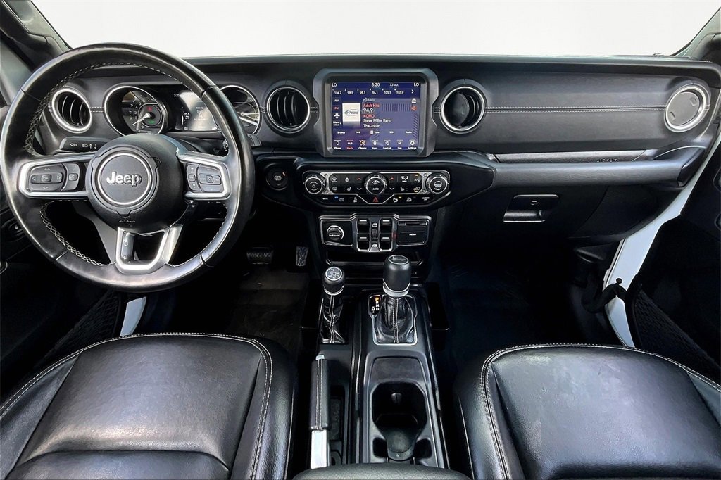 Used 2022 Jeep Wrangler Unlimited Sahara w/ Cold Weather Group image 16