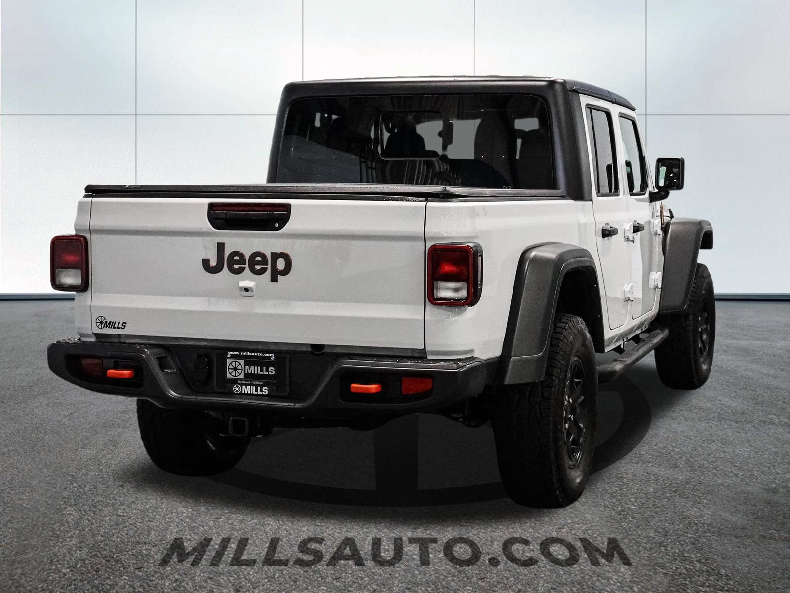 Used 2021 Jeep Gladiator Mojave w/ Trailer Tow Package AWD/4WD image 7