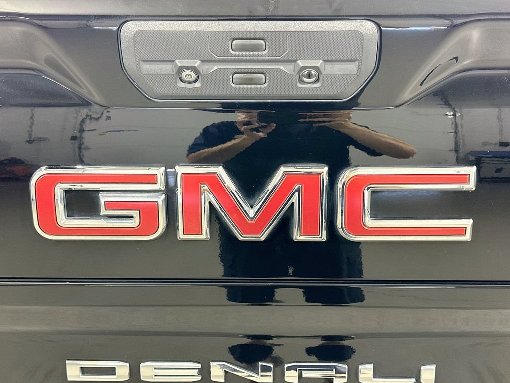 Used 2022 GMC Sierra 1500 Denali w/ Denali Premium Package AWD/4WD image 21