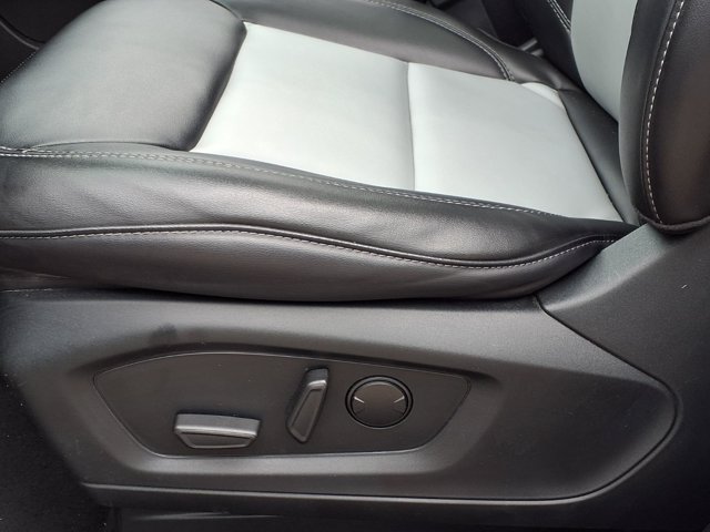 Certified 2023 Ford Explorer XLT w/ Equipment Group 202A AWD/4WD image 6