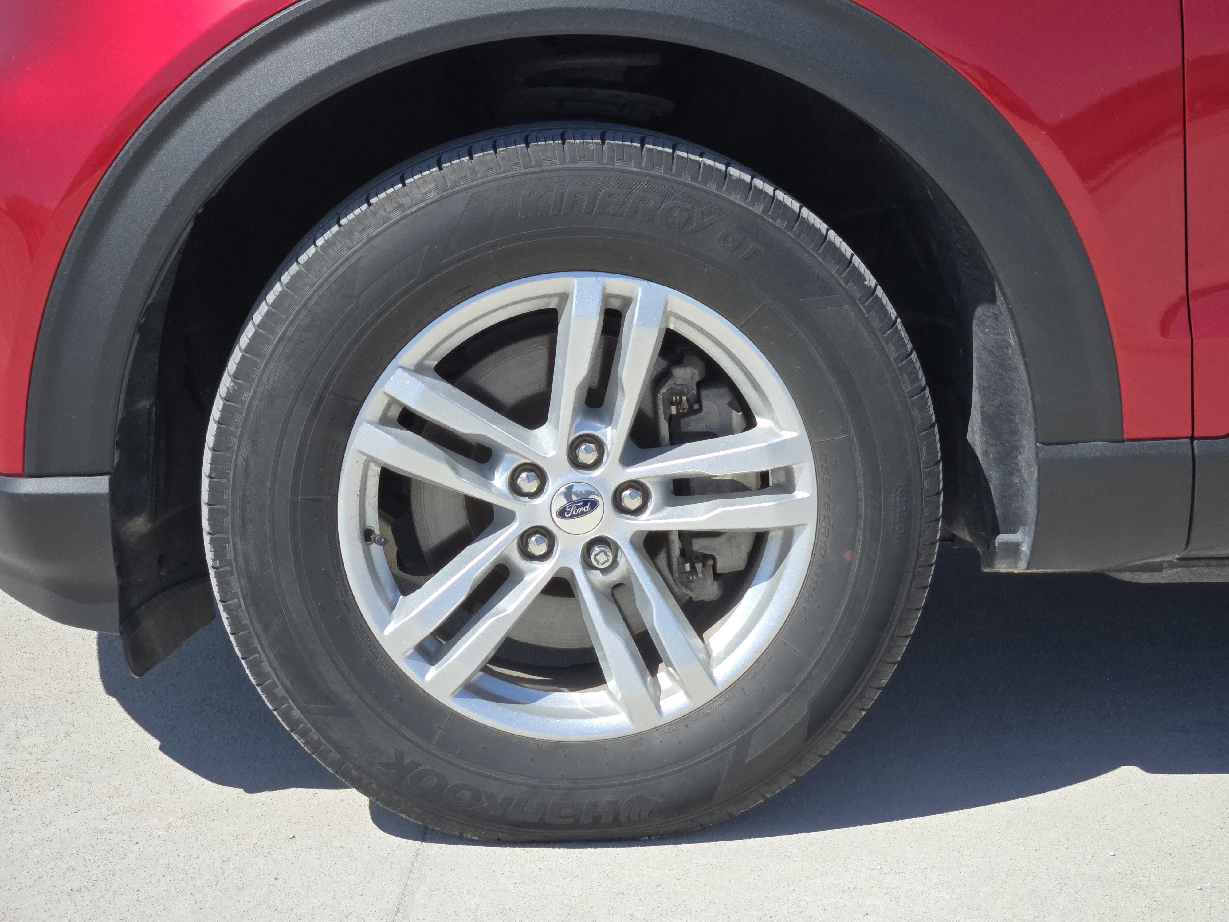 Certified 2022 Ford Explorer XLT w/ Equipment Group 202A image 12