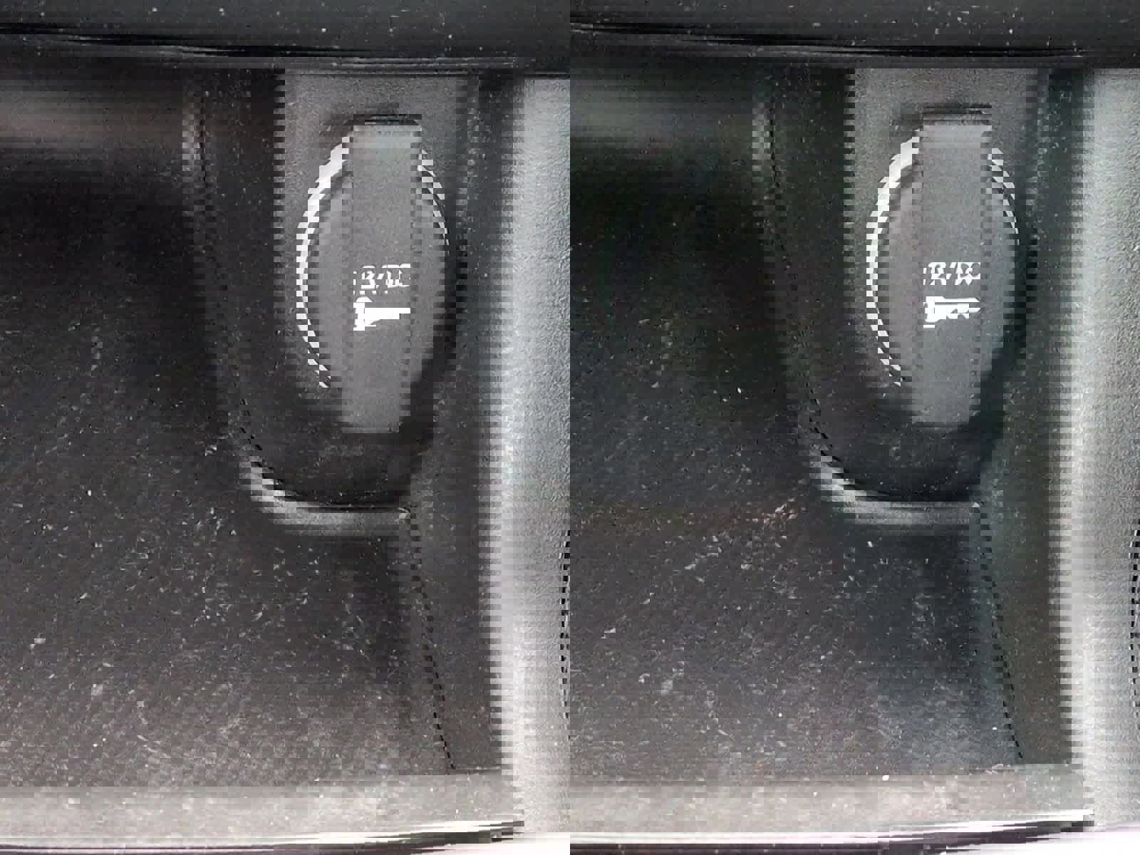 Used 2022 Dodge Charger R/T w/ Blacktop Package image 31