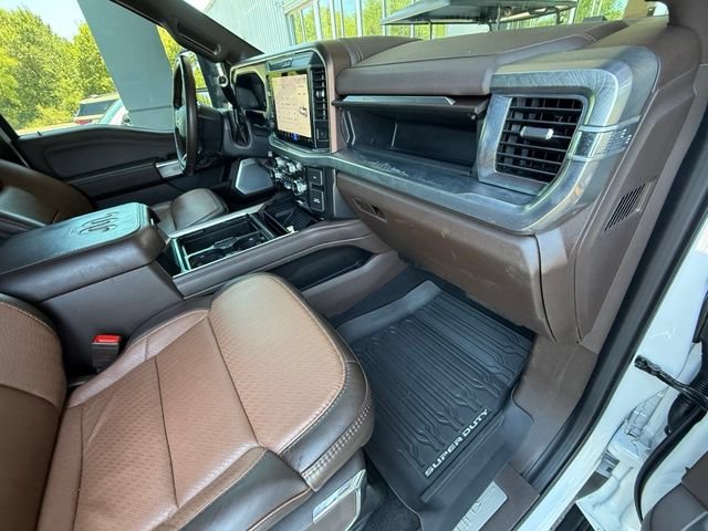 Certified 2025 Ford F450 King Ranch w/ FX4 Off-Road Package AWD/4WD image 16