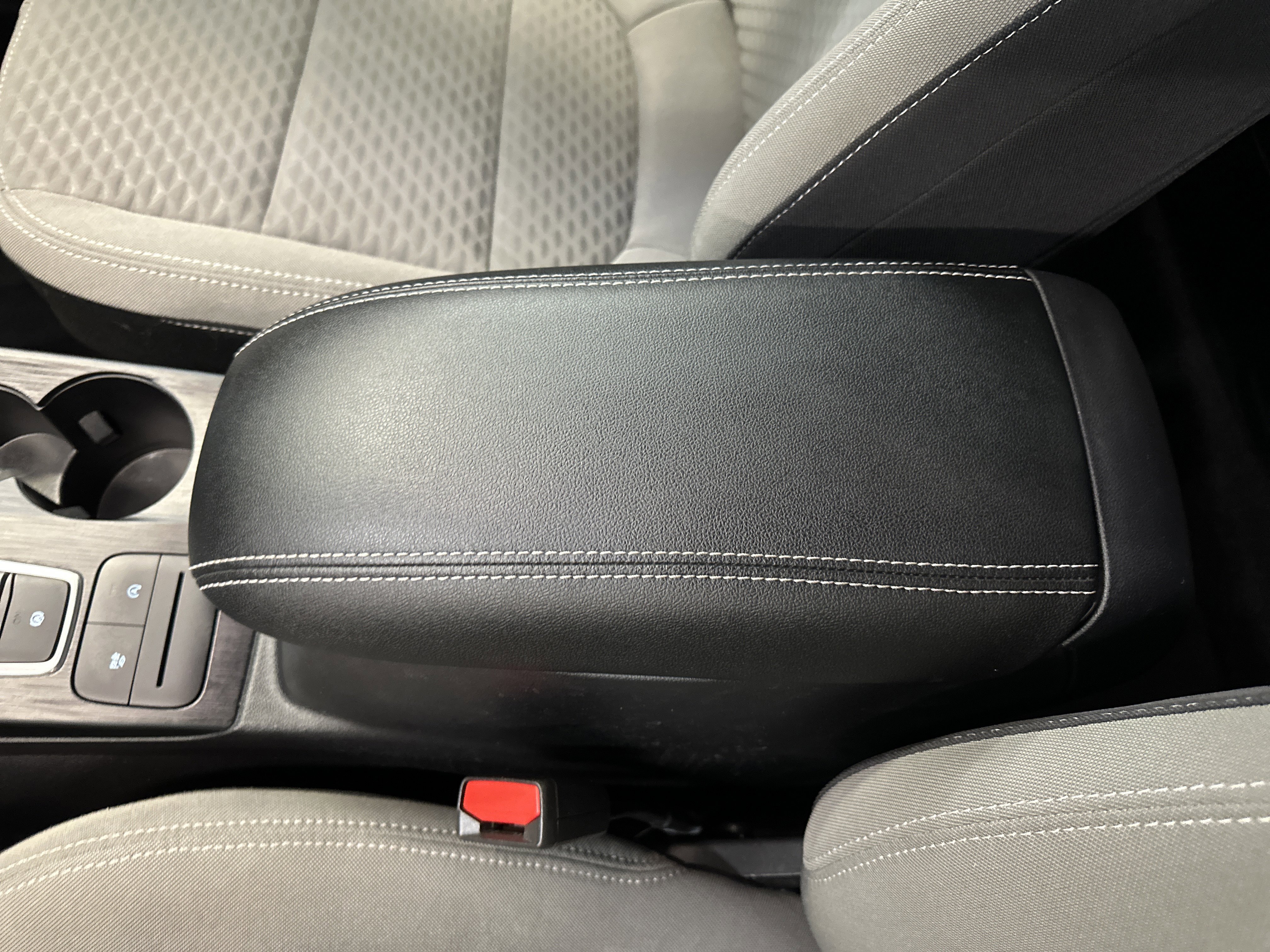 Certified 2022 Ford Escape SE w/ Cold Weather Package image 26