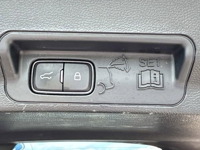 Certified 2020 Ford Explorer Limited RWD image 15