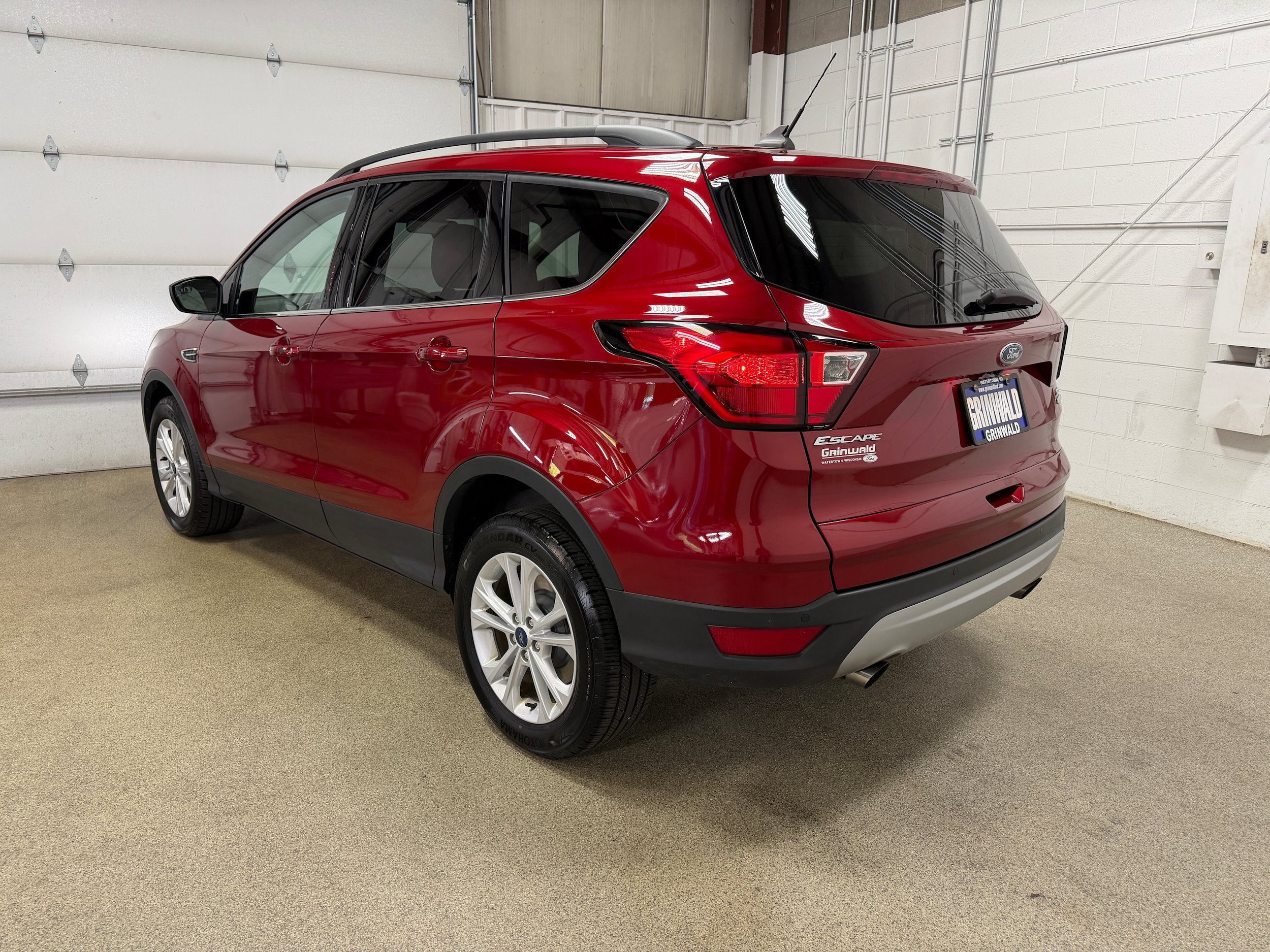 Certified 2019 Ford Escape SEL AWD/4WD image 8