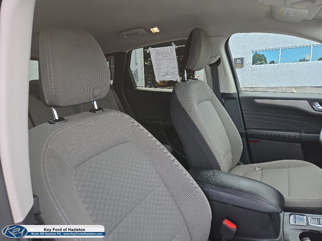 Certified 2021 Ford Escape SE w/ Cold Weather Package AWD/4WD image 21