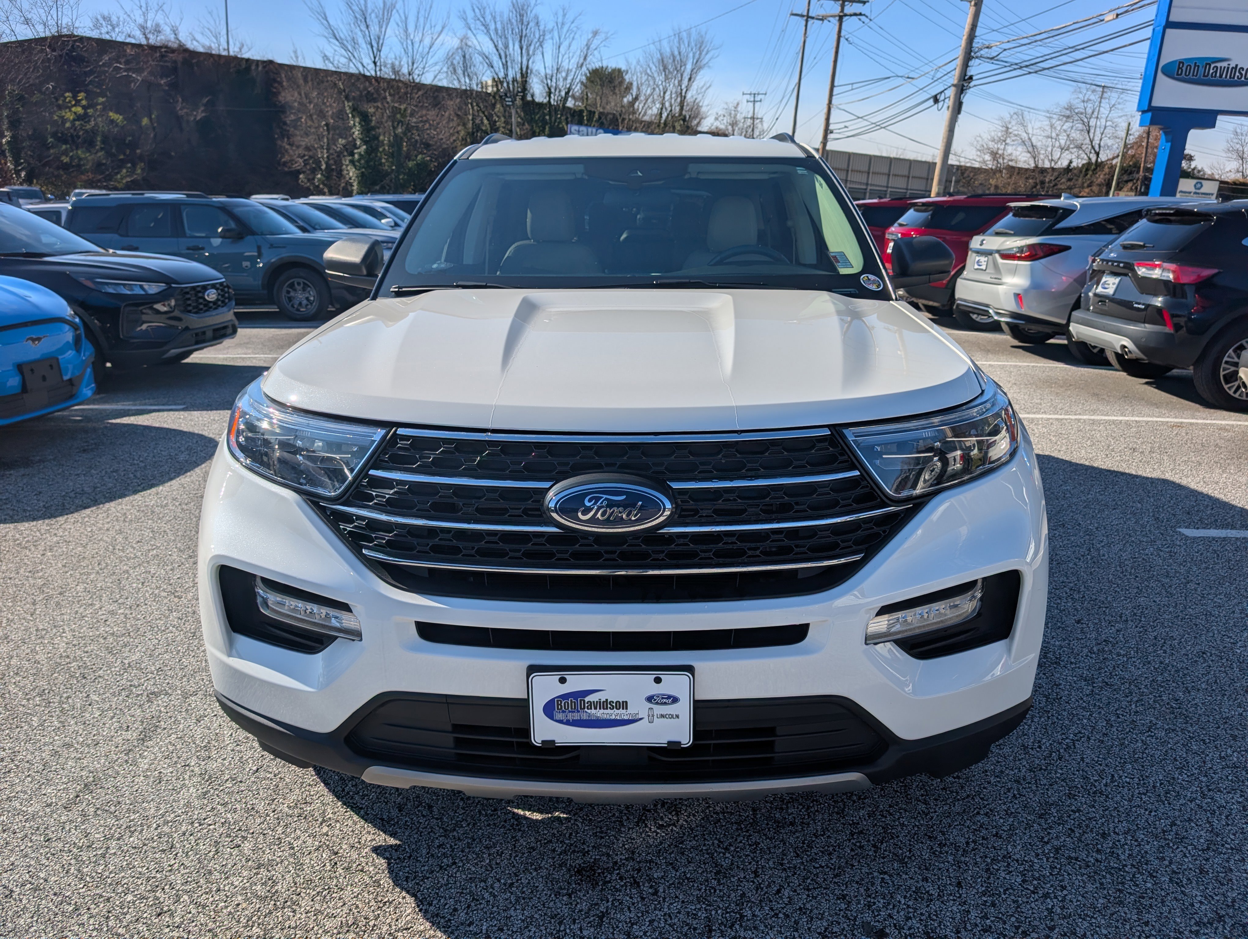 Certified 2022 Ford Explorer XLT w/ Equipment Group 202A image 10