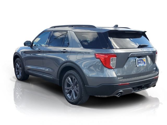 Certified 2023 Ford Explorer XLT w/ Equipment Group 202A AWD/4WD image 3