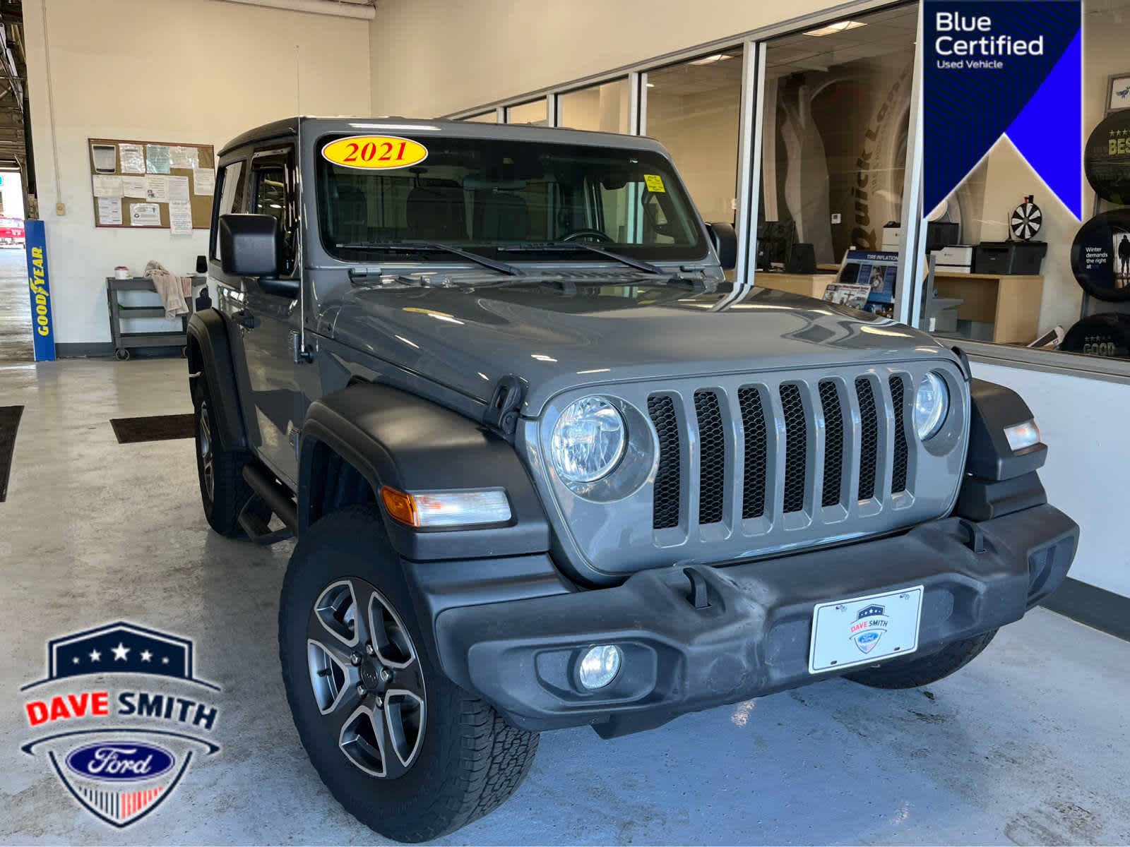 Used 2021 Jeep Wrangler Sport AWD/4WD image 2