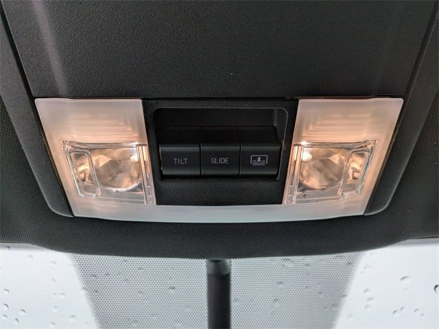 Certified 2018 Ford Explorer XLT w/ Equipment Group 202A image 15