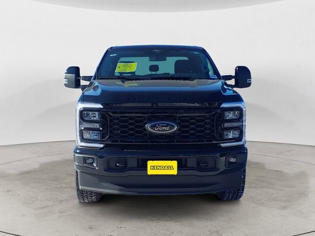 Certified 2025 Ford F350 Lariat w/ Black Appearance Package image 8