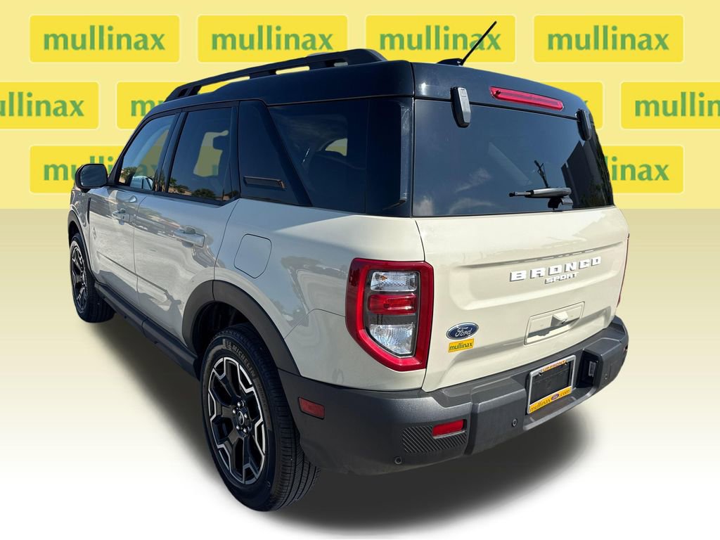 Certified 2025 Ford Bronco Sport Outer Banks w/ Outer Banks Tech Package+ image 9