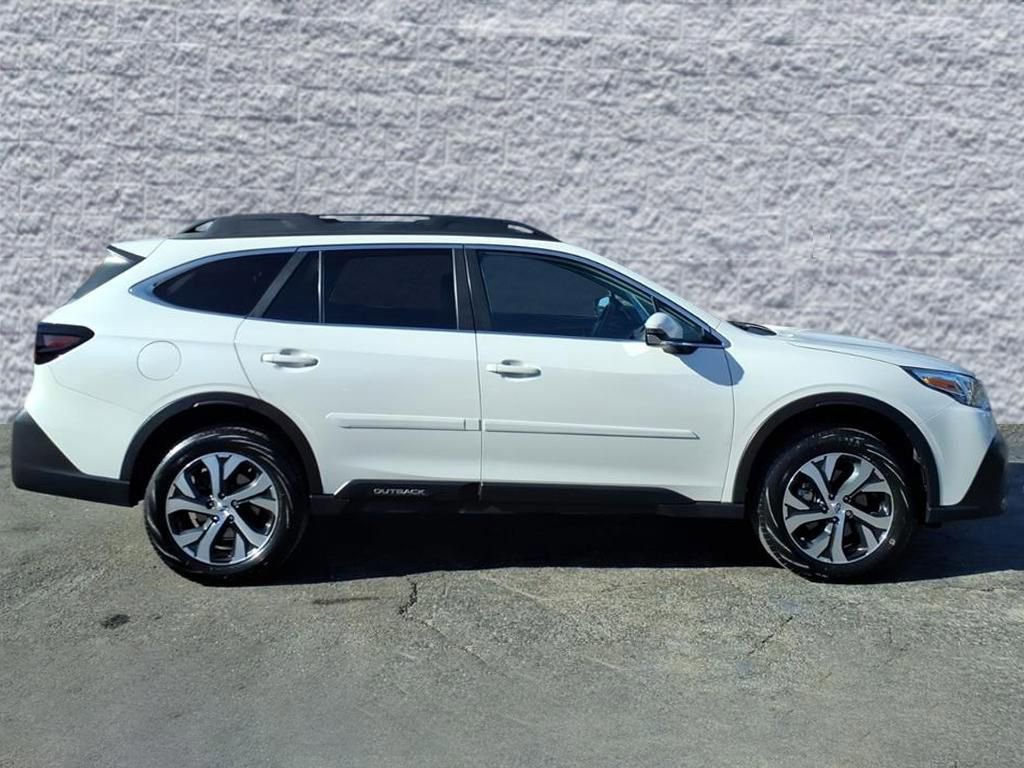 Used 2022 Subaru Outback Limited image 2