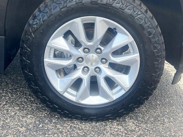 Used 2022 Chevrolet Silverado 1500 Custom AWD/4WD image 19
