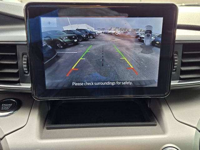 Certified 2022 Ford Explorer XLT w/ Equipment Group 202A image 15