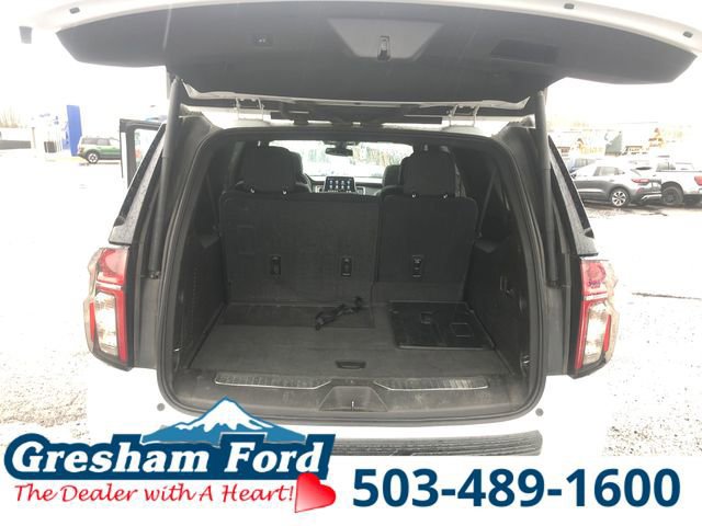 Used 2021 Chevrolet Suburban RST w/ Luxury Package image 28