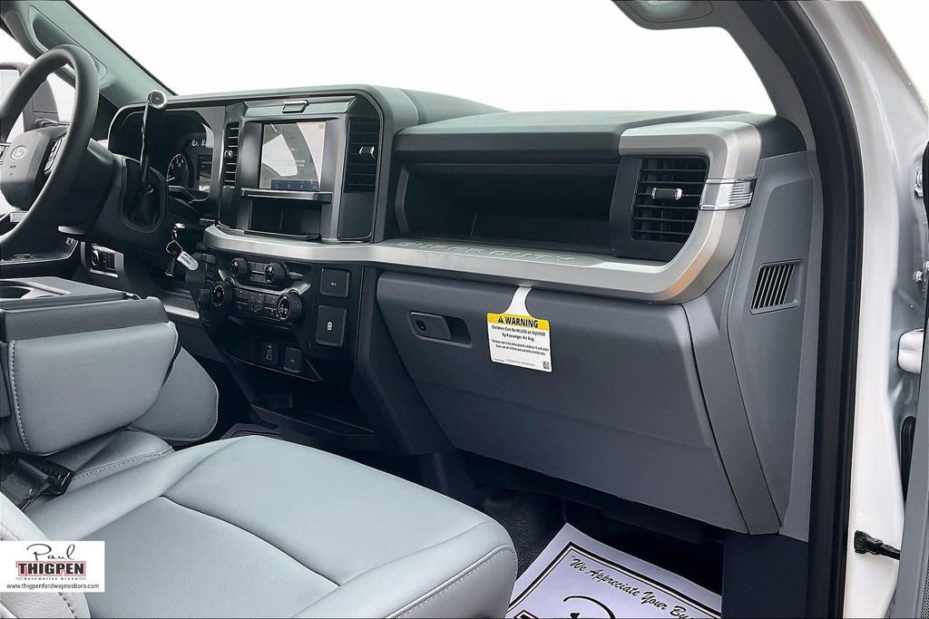 Certified 2025 Ford F250 XL w/ XL Chrome Package image 16