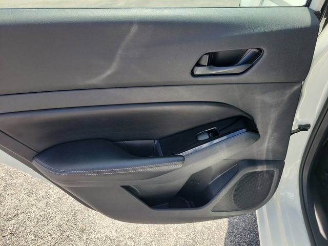 Used 2023 Nissan Altima 2.5 SV FWD image 12