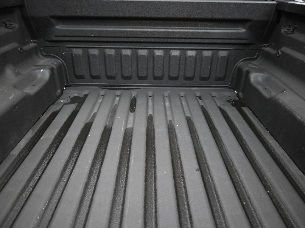 Certified 2025 Ford Maverick XL w/ Equipment Group 102A AWD/4WD image 23