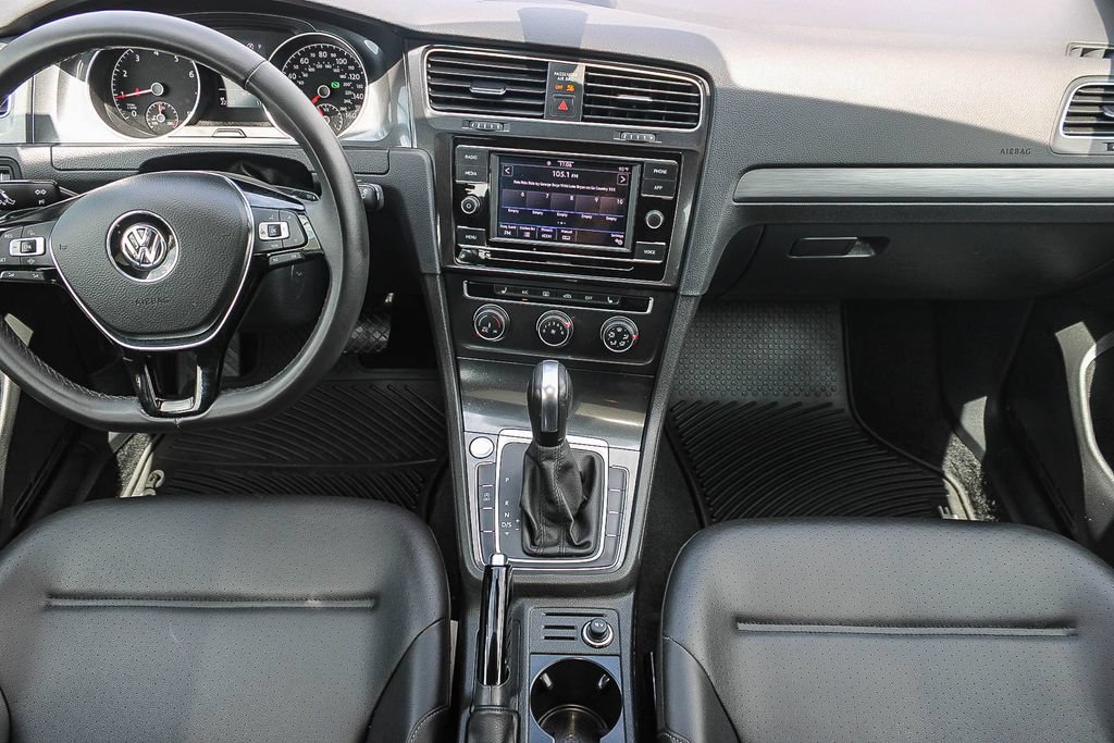 Used 2020 Volkswagen Golf 4-Door FWD image 12