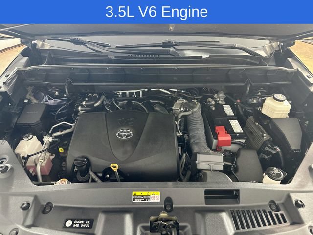 Used 2020 Toyota Highlander XLE AWD/4WD image 34