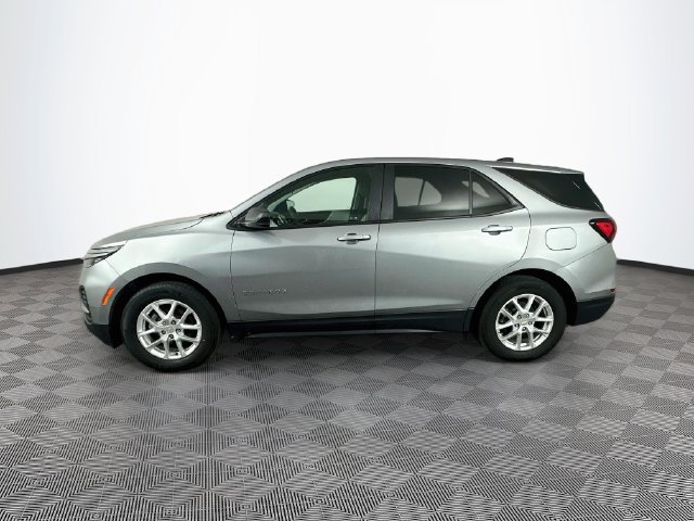 Used 2024 Chevrolet Equinox LS w/ LS Convenience Package FWD image 7