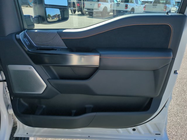 Certified 2022 Ford F150 Platinum w/ Equipment Group 701A High RWD image 34