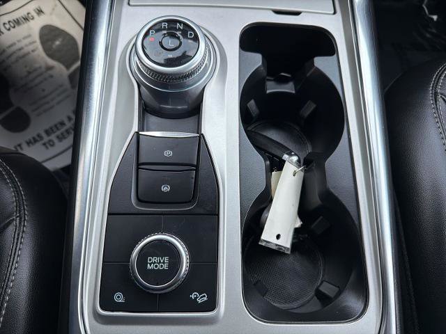 Certified 2022 Ford Explorer XLT w/ Equipment Group 202A AWD/4WD image 19