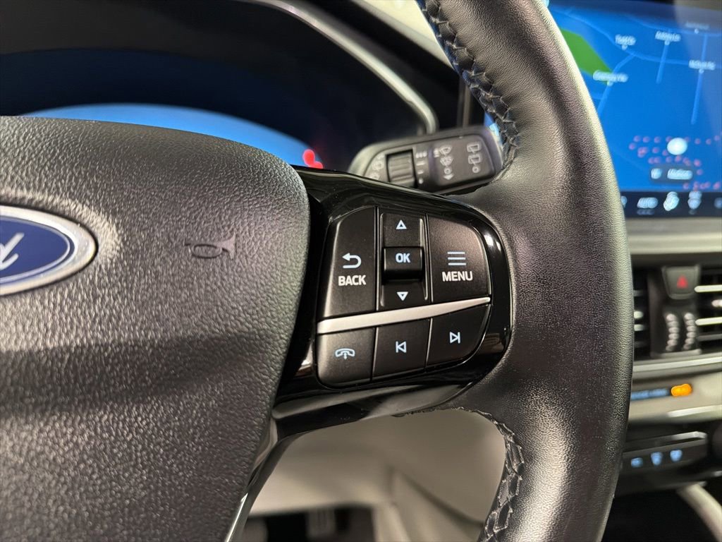 Certified 2023 Ford Escape Platinum AWD/4WD image 18