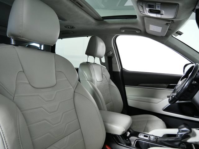 Used 2020 Kia Telluride SX w/ SX Prestige Package AWD/4WD image 12