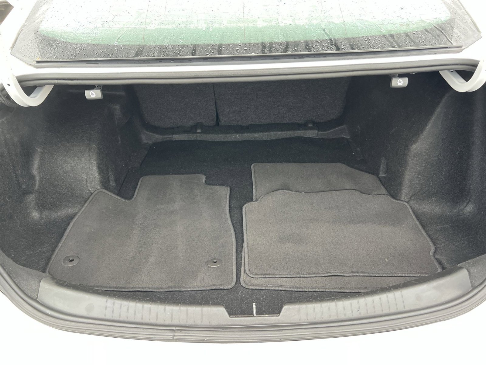 Used 2023 Chevrolet Malibu LT image 24