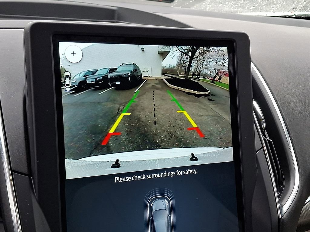 Certified 2023 Ford Edge Titanium w/ Equipment Group 301A image 4