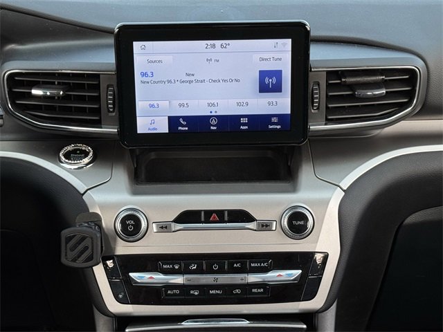 Certified 2021 Ford Explorer XLT w/ Equipment Group 202A image 16