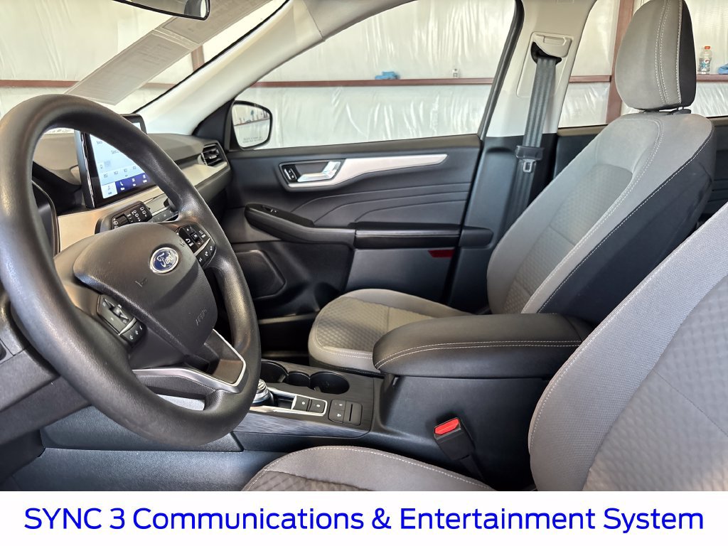 Certified 2021 Ford Escape SE w/ SE Sport Appearance Package FWD image 31