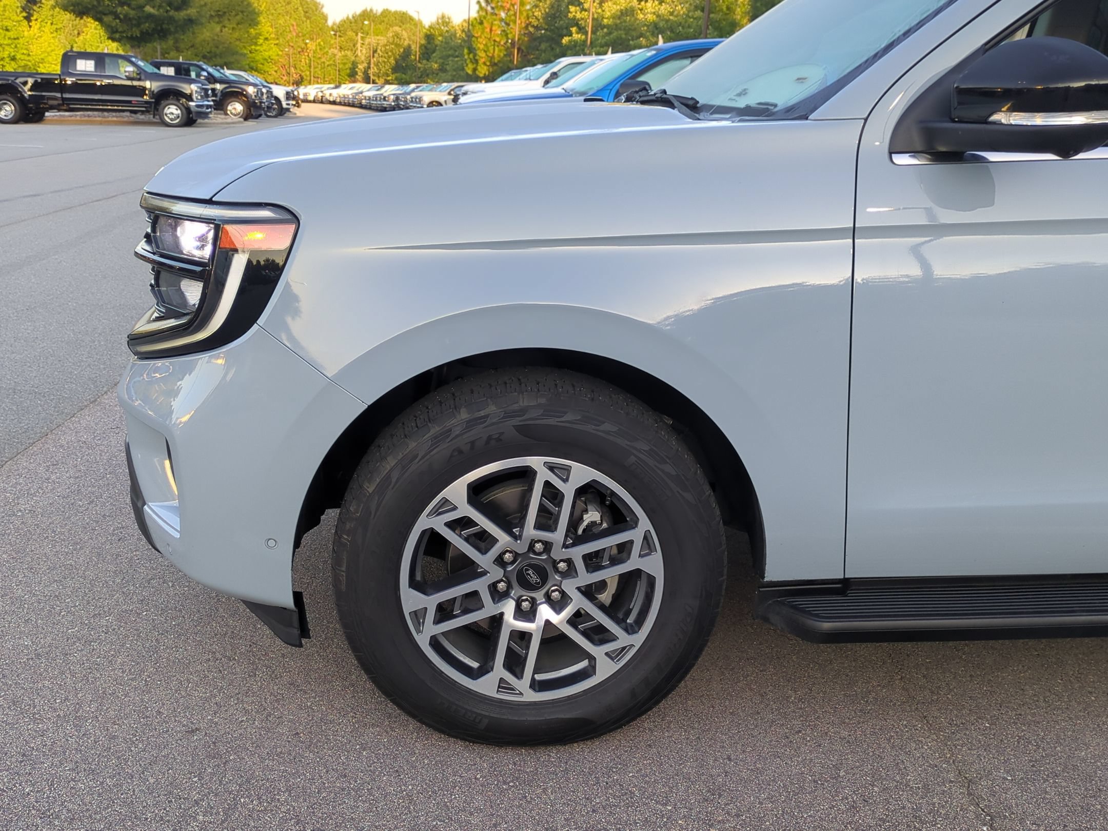 Certified 2025 Ford Expedition Active AWD/4WD image 11
