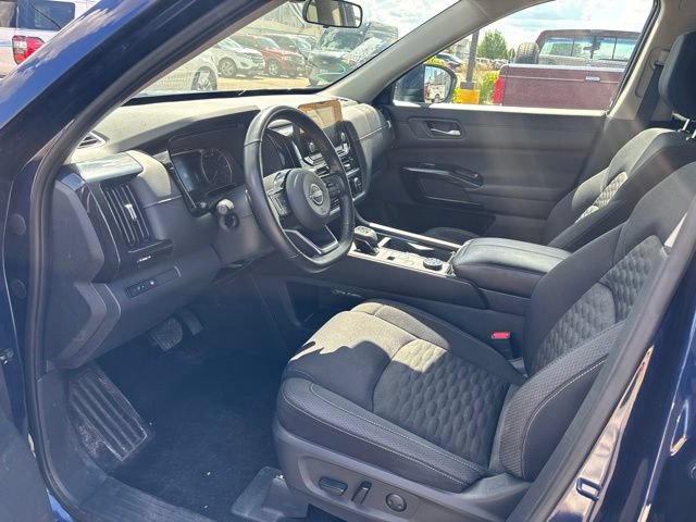 Used 2022 Nissan Pathfinder SV AWD/4WD image 8