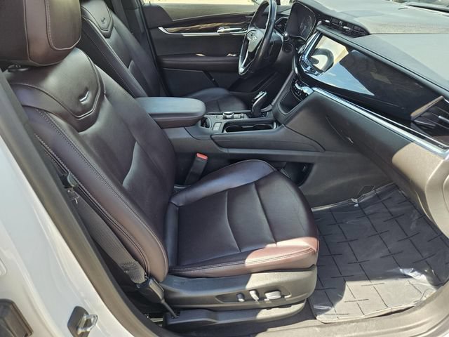 Used 2021 Cadillac XT6 Premium Luxury AWD/4WD image 15