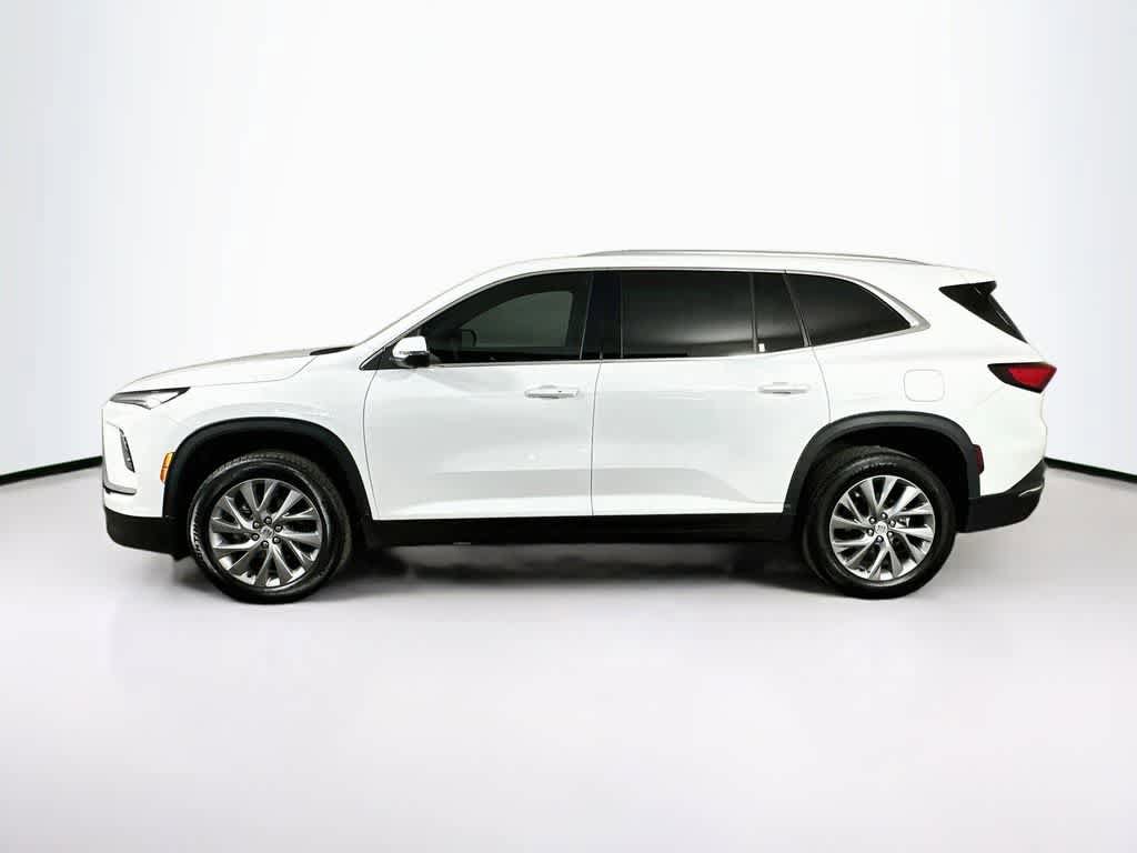 Used 2025 Buick Enclave Preferred FWD image 3