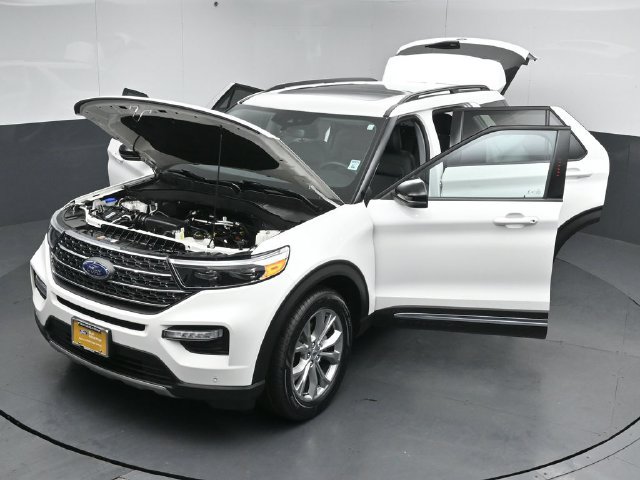 Certified 2024 Ford Explorer XLT w/ Equipment Group 202A AWD/4WD image 55