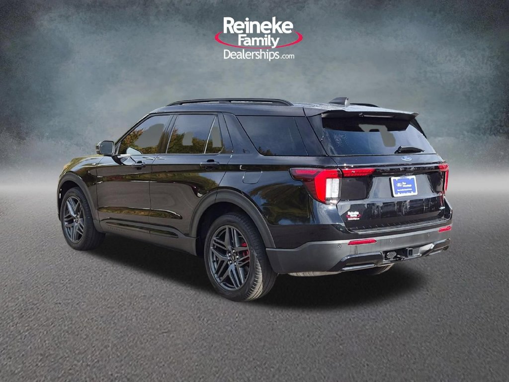 Certified 2025 Ford Explorer ST-Line w/ Premium Package AWD/4WD image 9