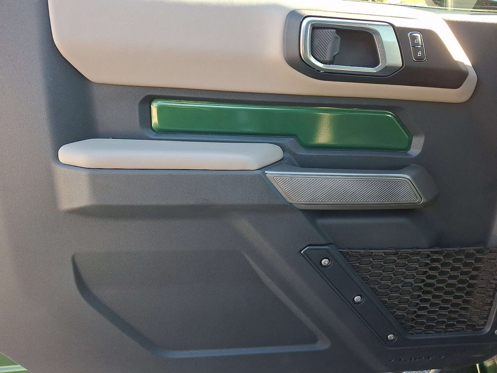 Certified 2023 Ford Bronco Wildtrak AWD/4WD image 15