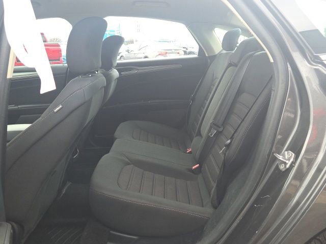 Certified 2019 Ford Fusion SE image 13