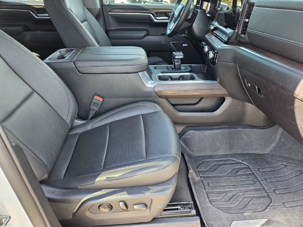 Used 2025 GMC Sierra 1500 SLT AWD/4WD image 12