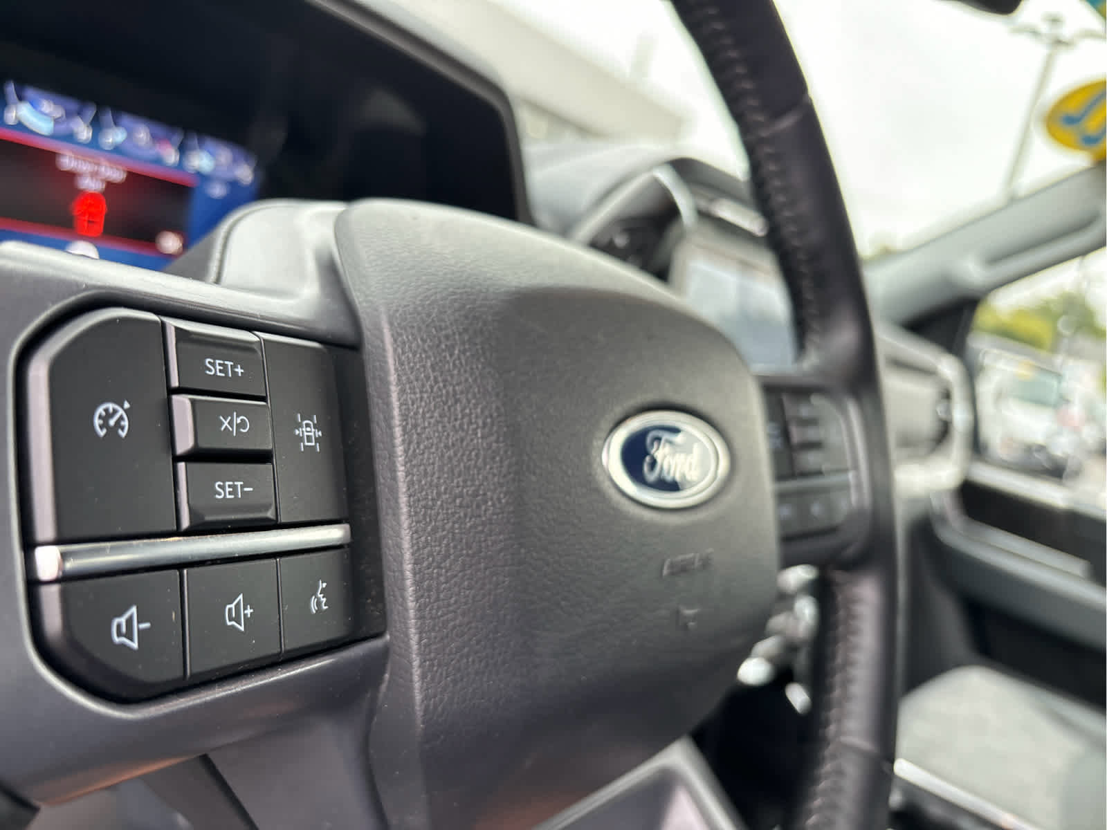 Certified 2022 Ford F150 XLT w/ Equipment Group 302A High image 16