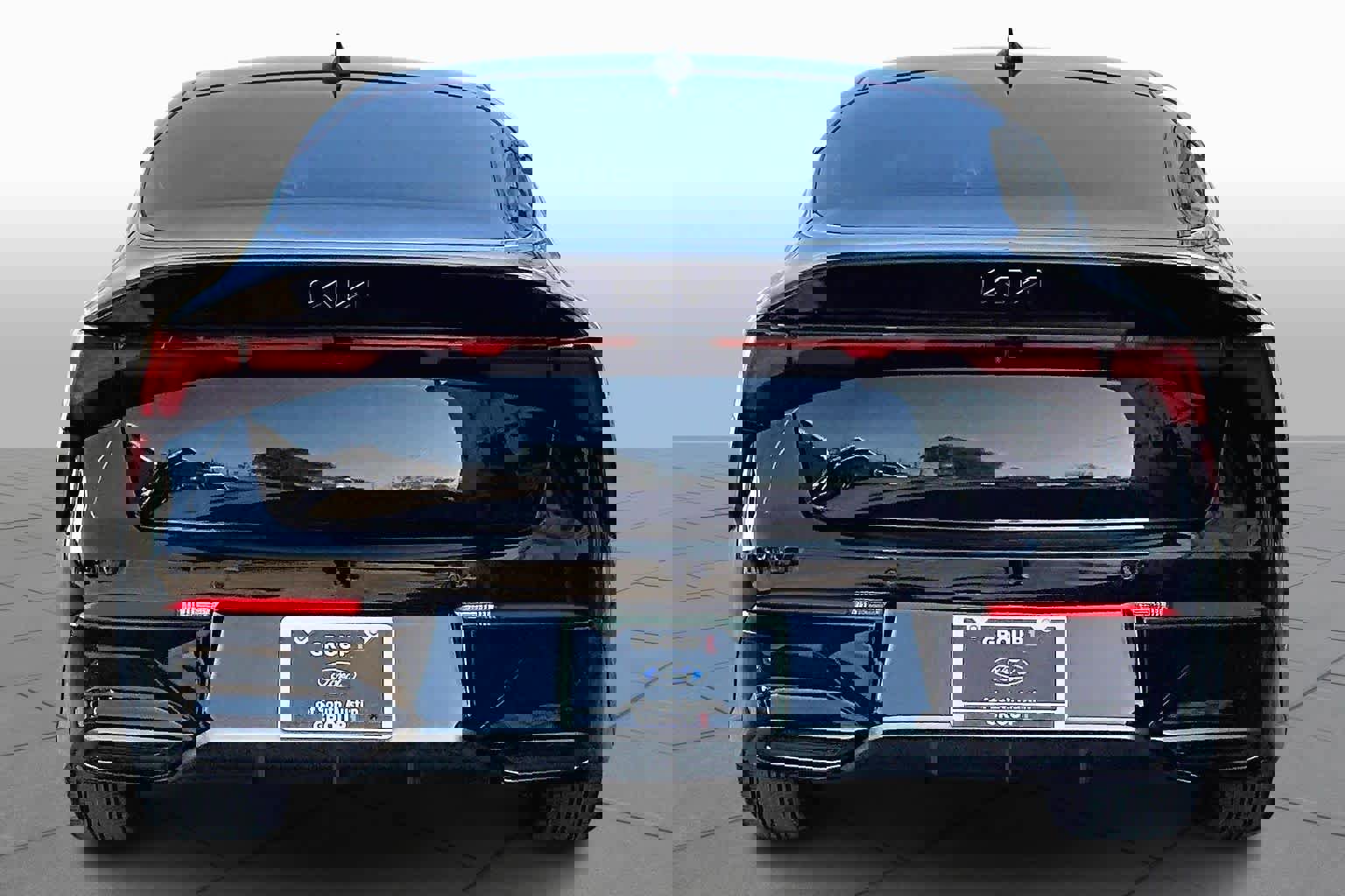 Used 2025 Kia K5 GT-Line w/ GT-Line Premium Package image 5