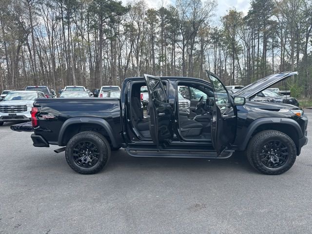 Used 2025 Chevrolet Colorado Trail Boss image 28