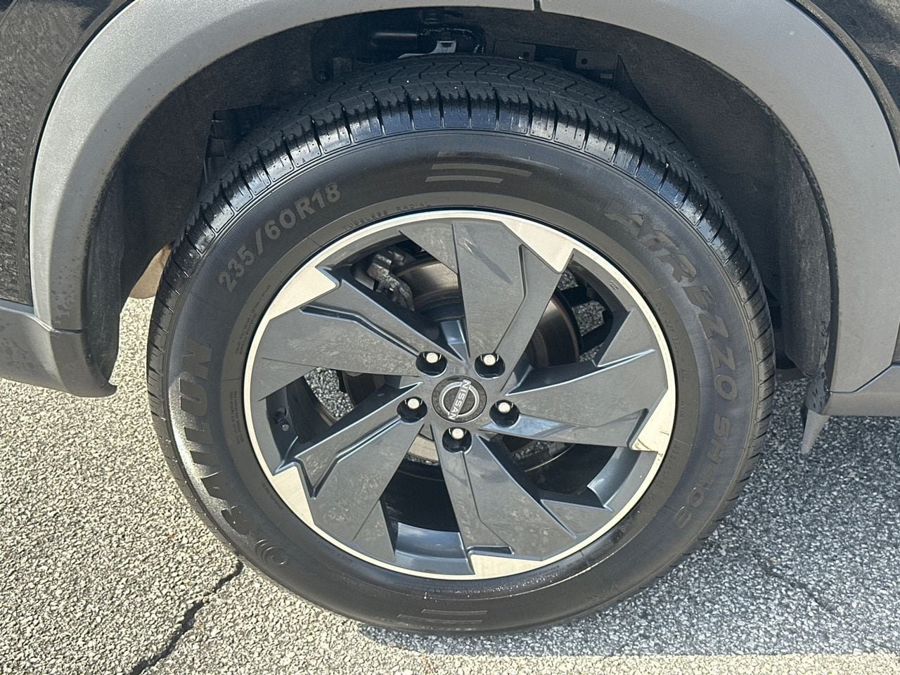 Used 2025 Nissan Rogue SV FWD image 19