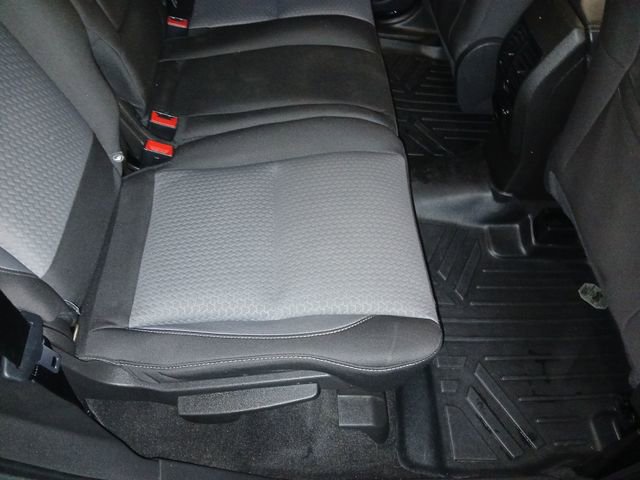Certified 2017 Ford Escape SE w/ SE Cold Weather Package FWD image 43