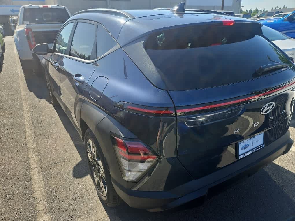 Used 2025 Hyundai Kona SEL FWD image 5